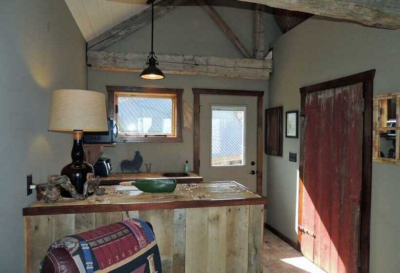 Pinckney Bend Bed & Breakfast