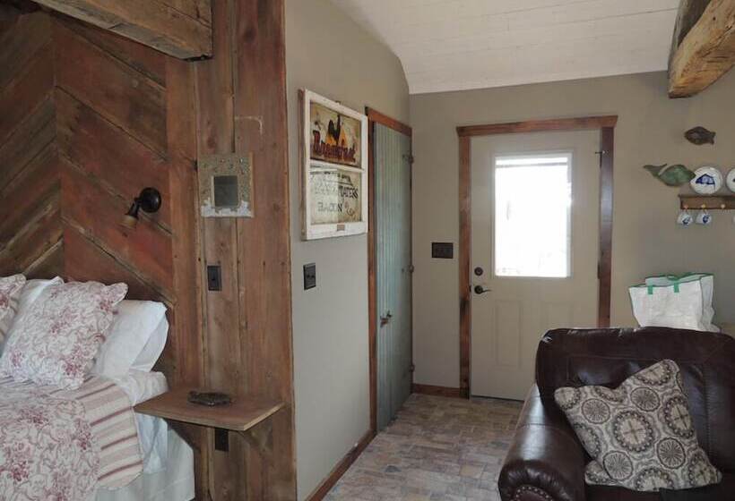 Pinckney Bend Bed & Breakfast