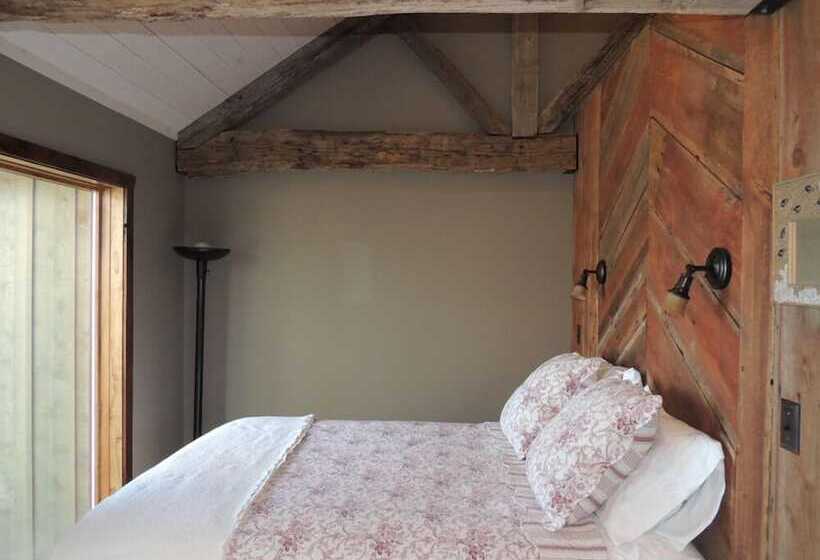 Pinckney Bend Bed & Breakfast