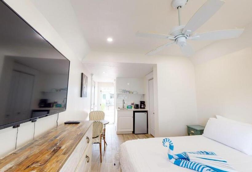 Seabreeze At Anna Maria Island Inn