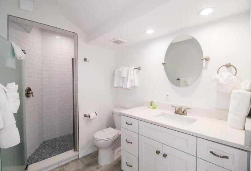 Seabreeze At Anna Maria Island Inn