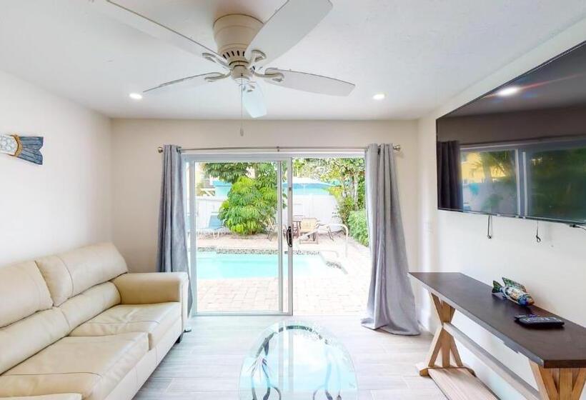 Seabreeze At Anna Maria Island Inn