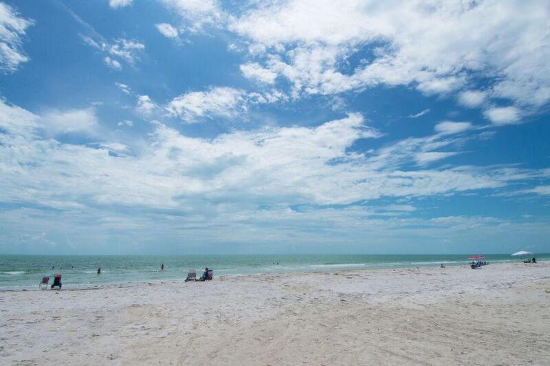 Seabreeze At Anna Maria Island Inn