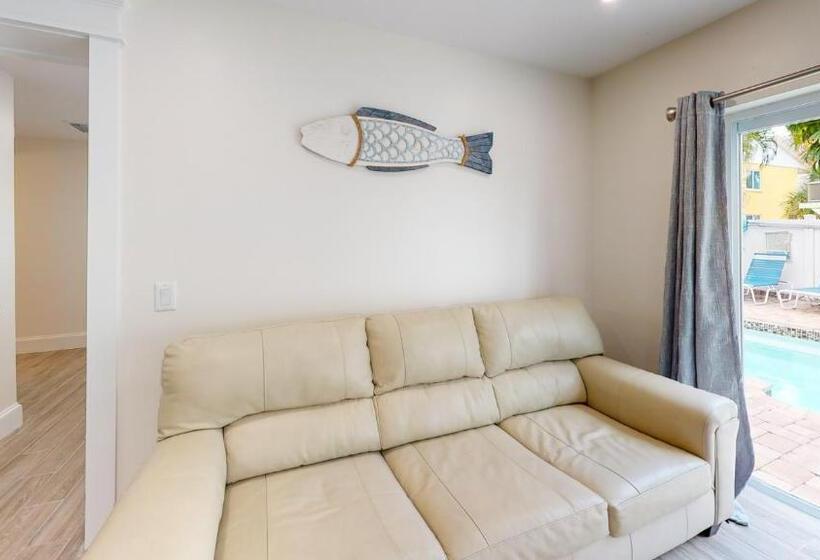 Seabreeze At Anna Maria Island Inn