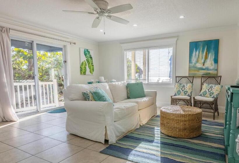 Seabreeze At Anna Maria Island Inn