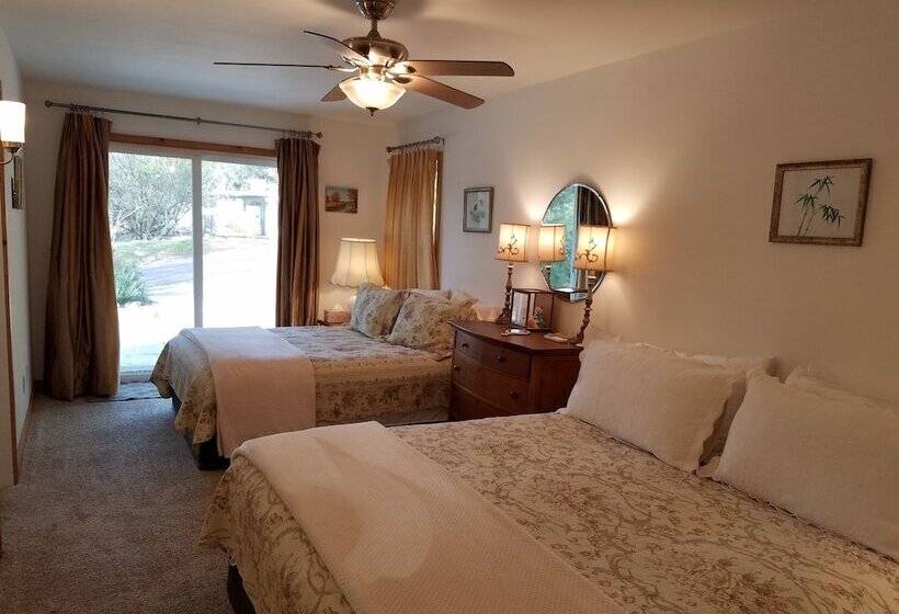 Yosemite Plaisance Bed & Breakfast