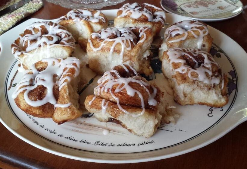 Yosemite Plaisance Bed & Breakfast