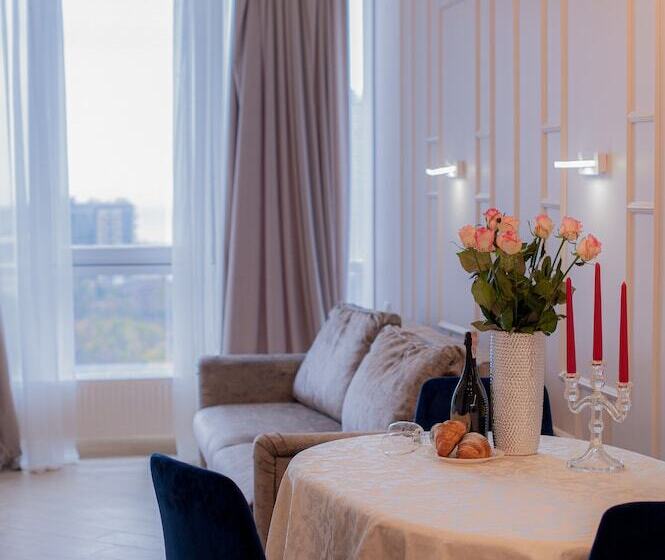 Apartment Greenwood Near Sea