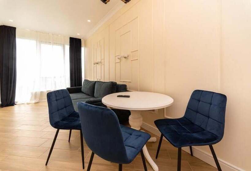 Apartment Greenwood Near Sea