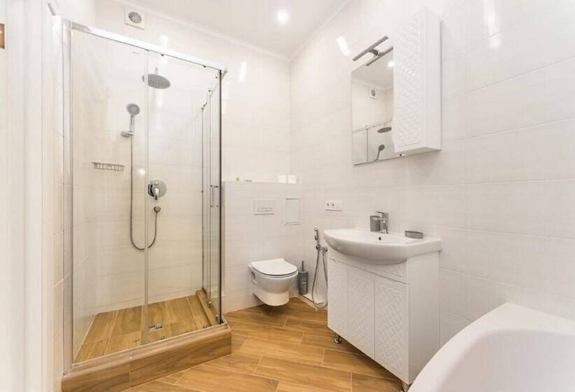 Apartment Greenwood Near Sea