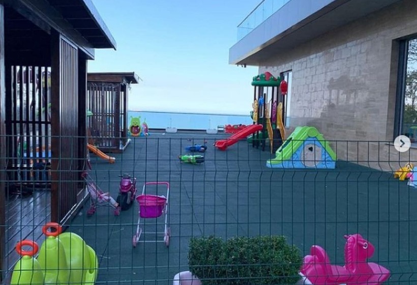 Apartment Greenwood Near Sea