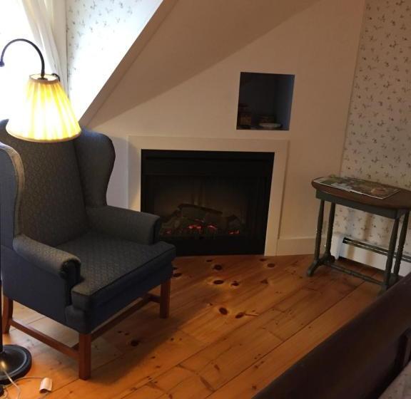 Applebutter Inn Bed & Breakfast