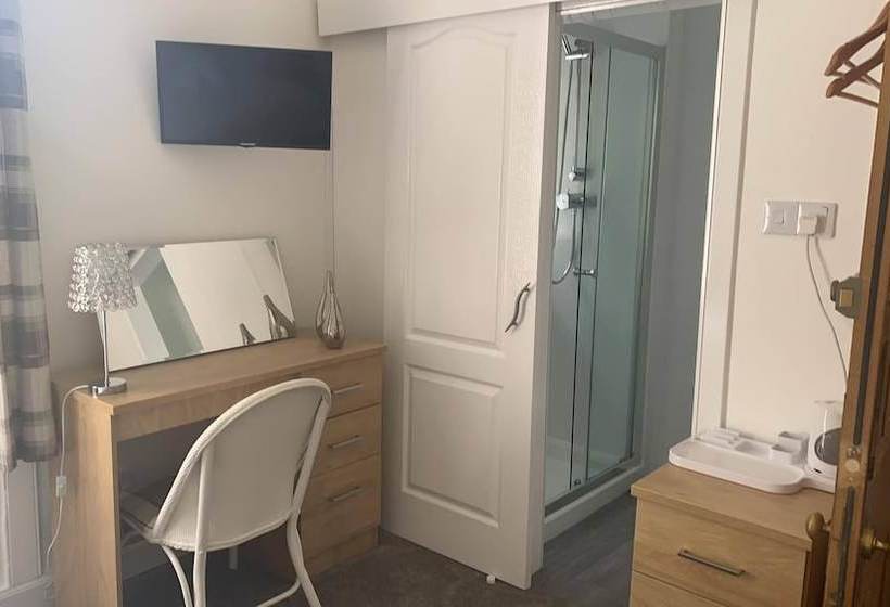 Balyett Farmhouse B&b