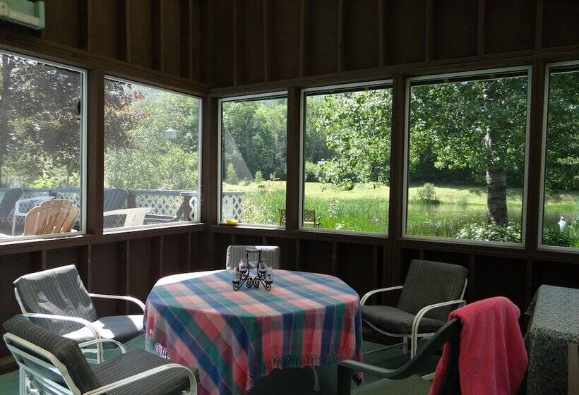 مبيت وإفطار Blue Gentian Lodge At Magic Mountain