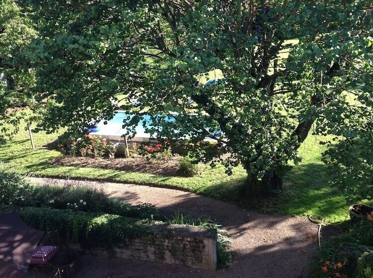 مبيت وإفطار Chambres D'hôtes Chantoiseau