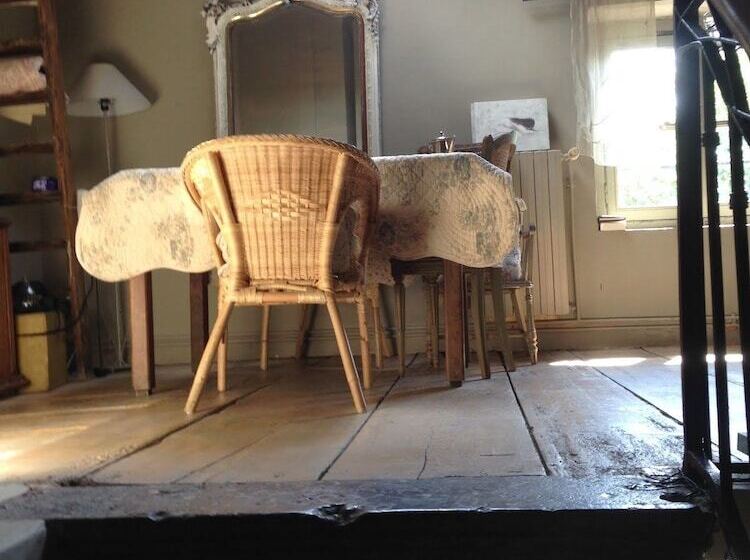 مبيت وإفطار Chambres D'hôtes Chantoiseau