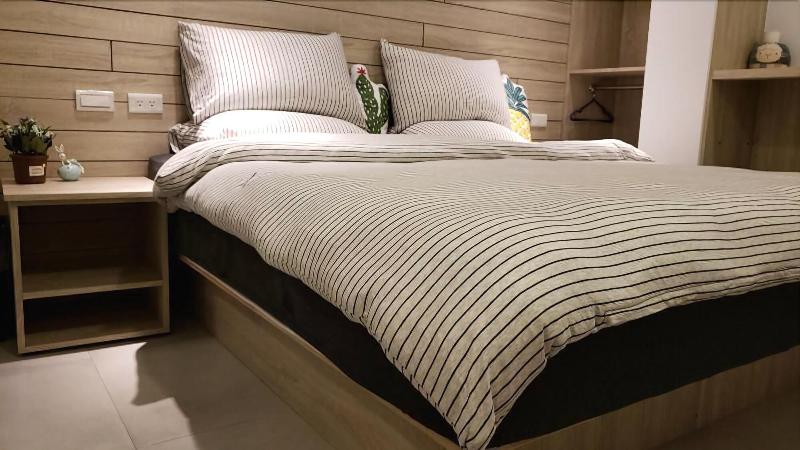 تختخواب و صبحانه Chingya House