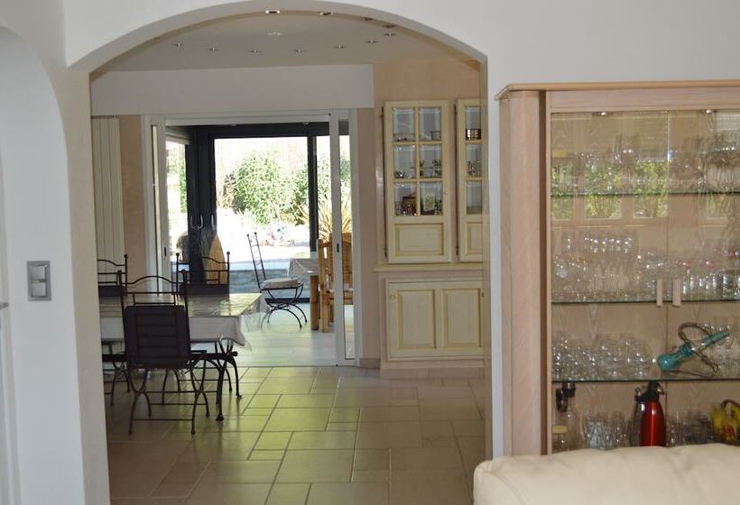 צימר La Villa Jalna Chambres Appartement