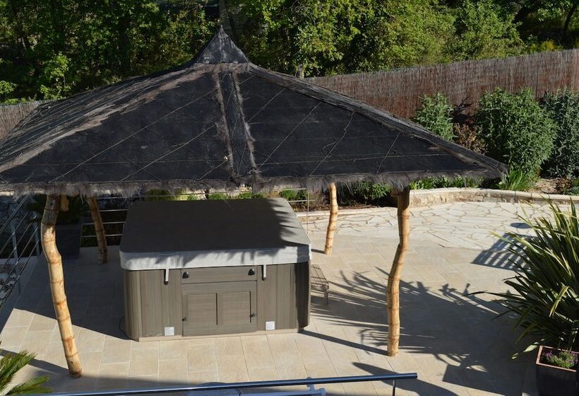 צימר La Villa Jalna Chambres Appartement