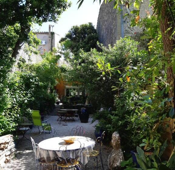 مبيت وإفطار Le Jardin