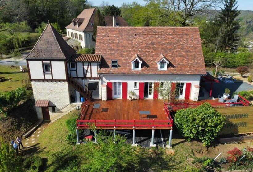 مبيت وإفطار La Bayardine