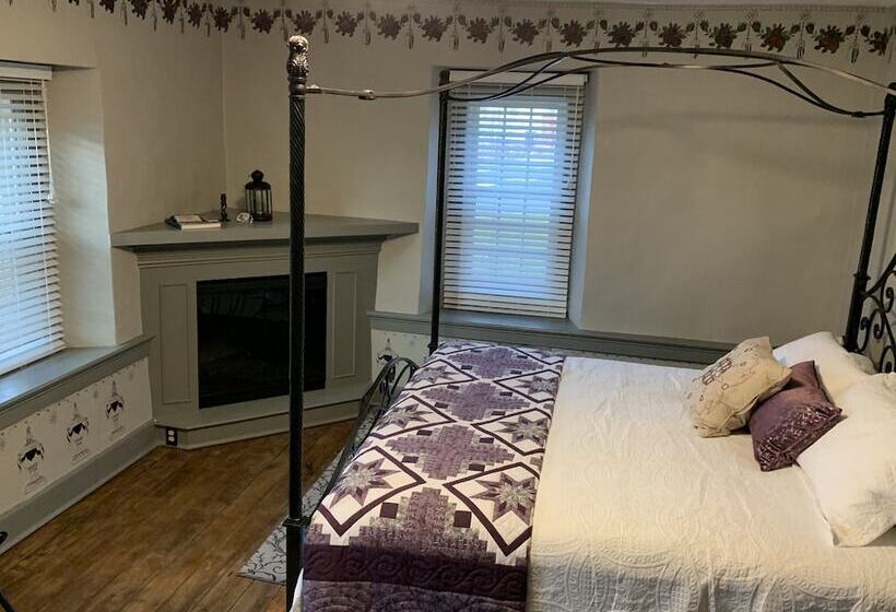 צימר The Avenue Guesthouse And Gallery