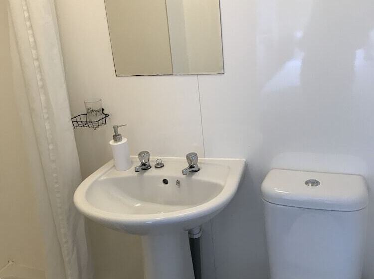 Bed and Breakfast Victoria Lodge