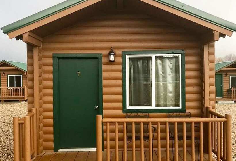 Bryce Valley Lodging