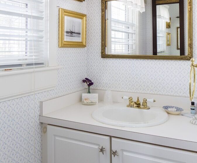 Captain David Kelley House Bed & Breakfast