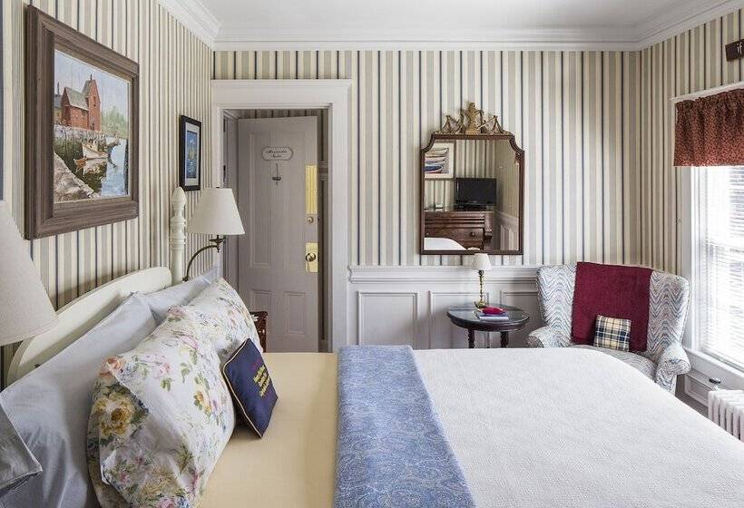 Captain David Kelley House Bed & Breakfast