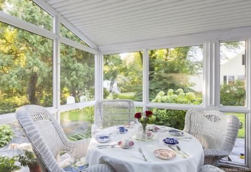 Captain David Kelley House Bed & Breakfast