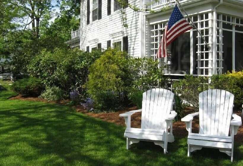 Captain David Kelley House Bed & Breakfast