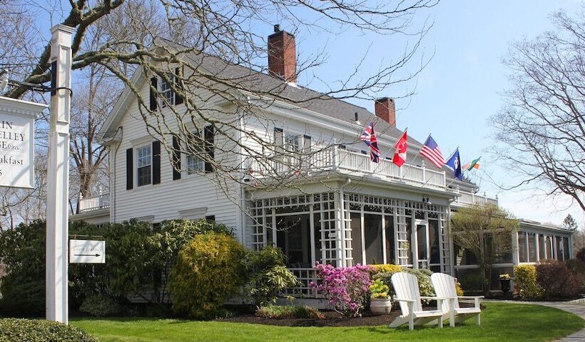 Captain David Kelley House Bed & Breakfast