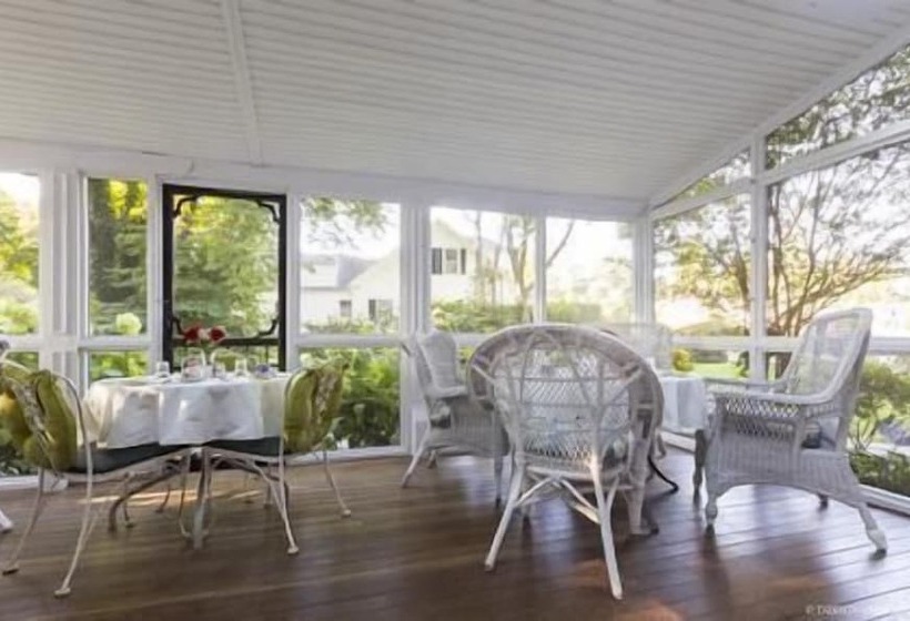 Captain David Kelley House Bed & Breakfast