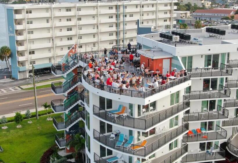 Fusion Resort Waterfront Suites