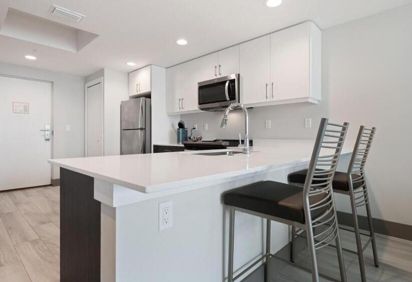 Fusion Resort Waterfront Suites