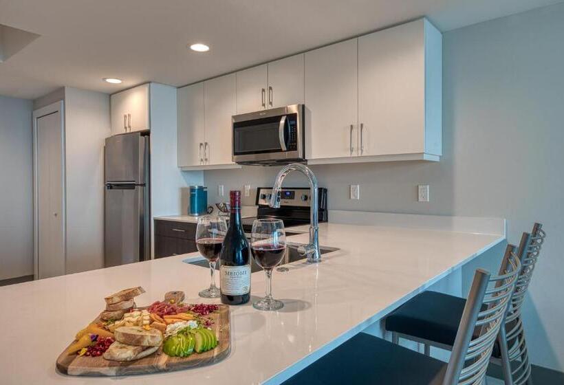 Fusion Resort Waterfront Suites