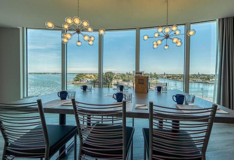 Fusion Resort Waterfront Suites