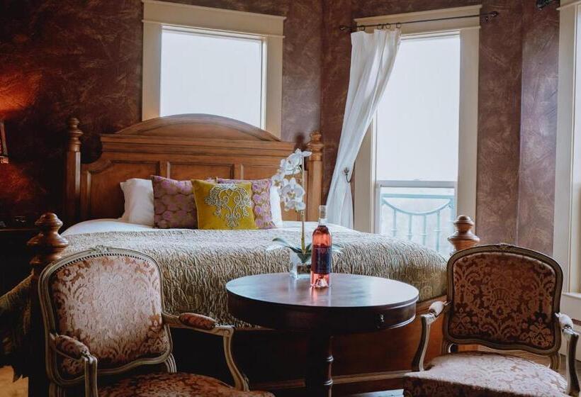 Хостел Tara Vineyard & Winery Estate