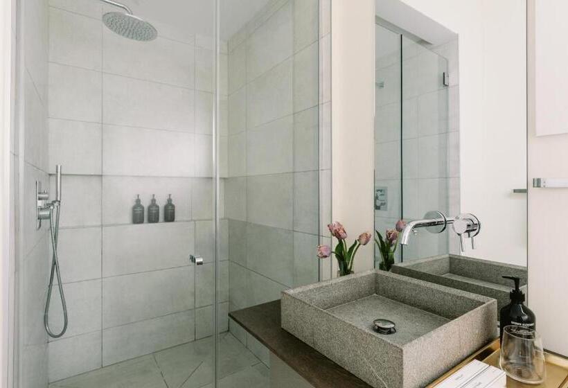 فندق فئة نجمة واحدة The Roundtree, Amagansett