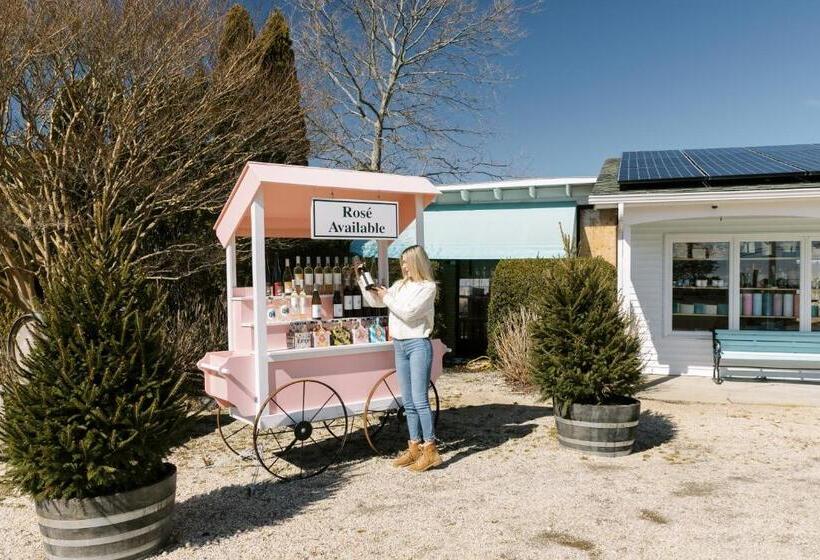 فندق فئة نجمة واحدة The Roundtree, Amagansett