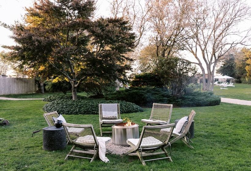 فندق فئة نجمة واحدة The Roundtree, Amagansett