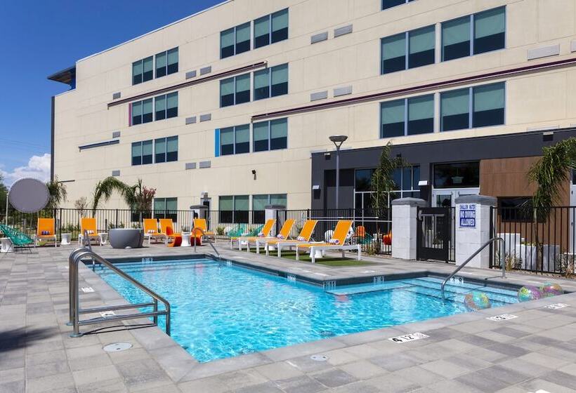 فندق Aloft Glendale At Westgate