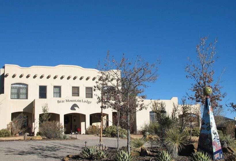 فندق Bear Mountain Lodge