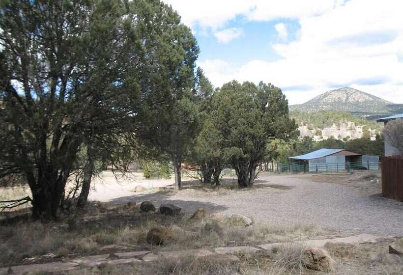 فندق Bear Mountain Lodge