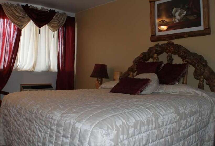 فندق Buffalo Bill's Antlers Inn