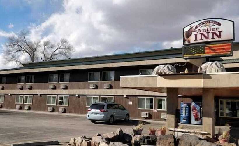 فندق Buffalo Bill's Antlers Inn