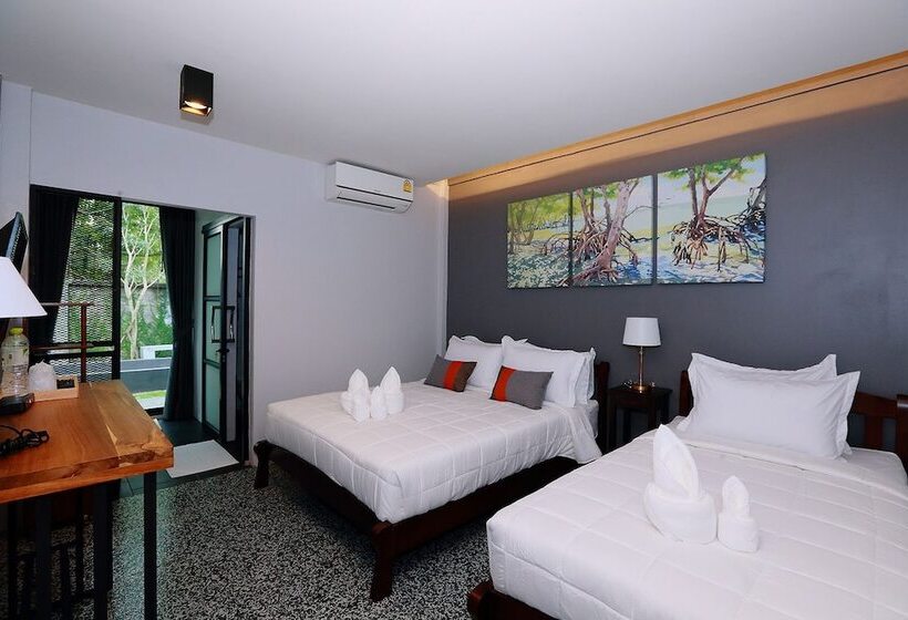 호텔 Canvas Family Home