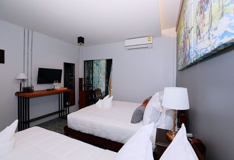 호텔 Canvas Family Home