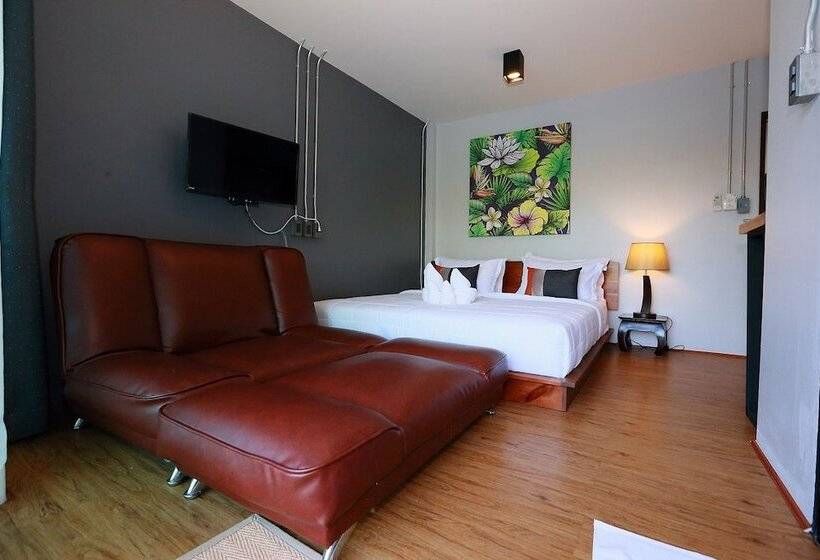 호텔 Canvas Family Home